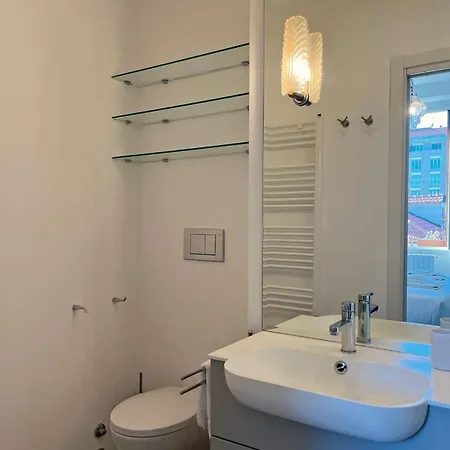 Apartmanhotel Amazing 2br With Fantastic View In Porta Venezia