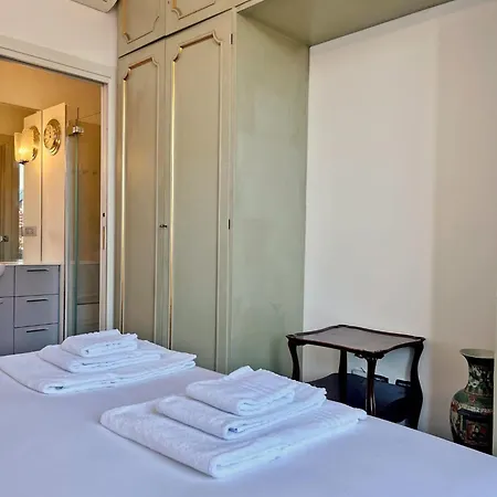 Amazing 2br With Fantastic View In Porta Venezia * Milánó